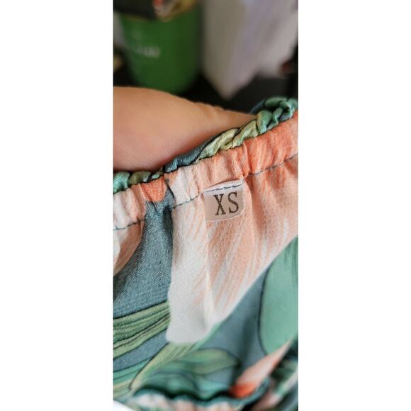 Beautiful beach maxi dress strapless hawaaiian with high slits and ruffles - Picture 5 of 7